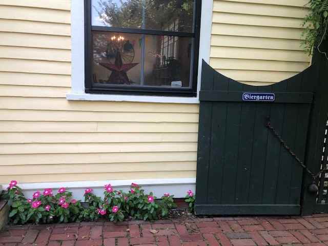 83 Washington Ave #1 - Photo 3 of 23