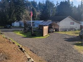 featured image of 3000 Northlake Way Nw #1