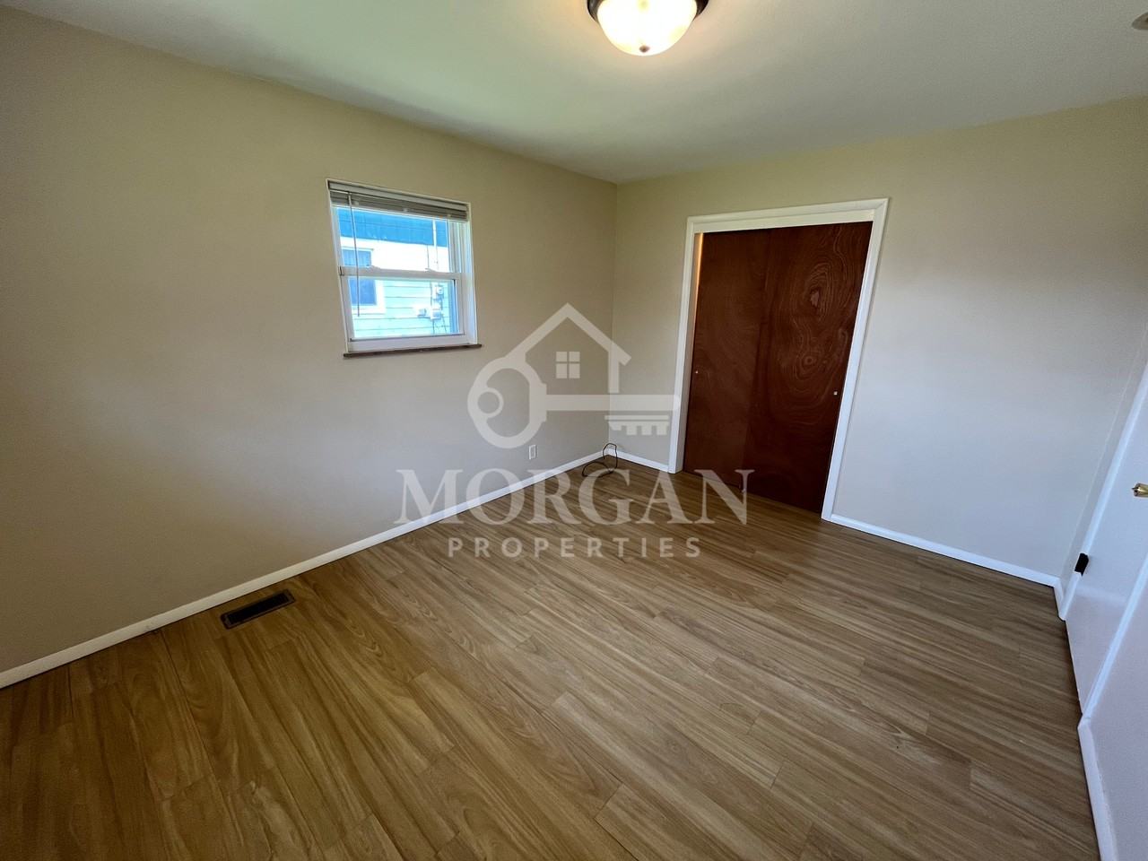 225 E 75th St - Photo 7 of 7