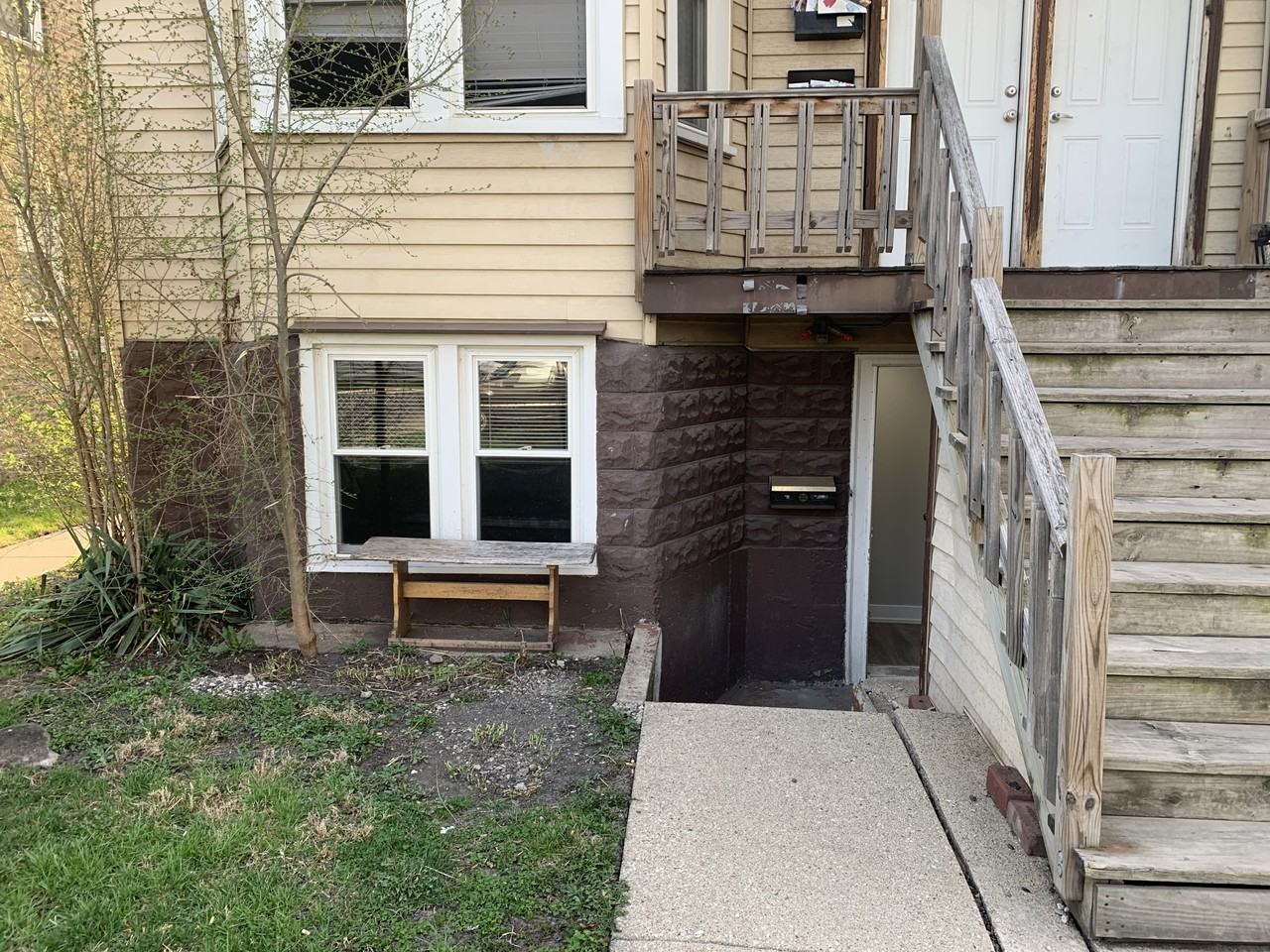 2838 N Drake Ave - Photo 3 of 9