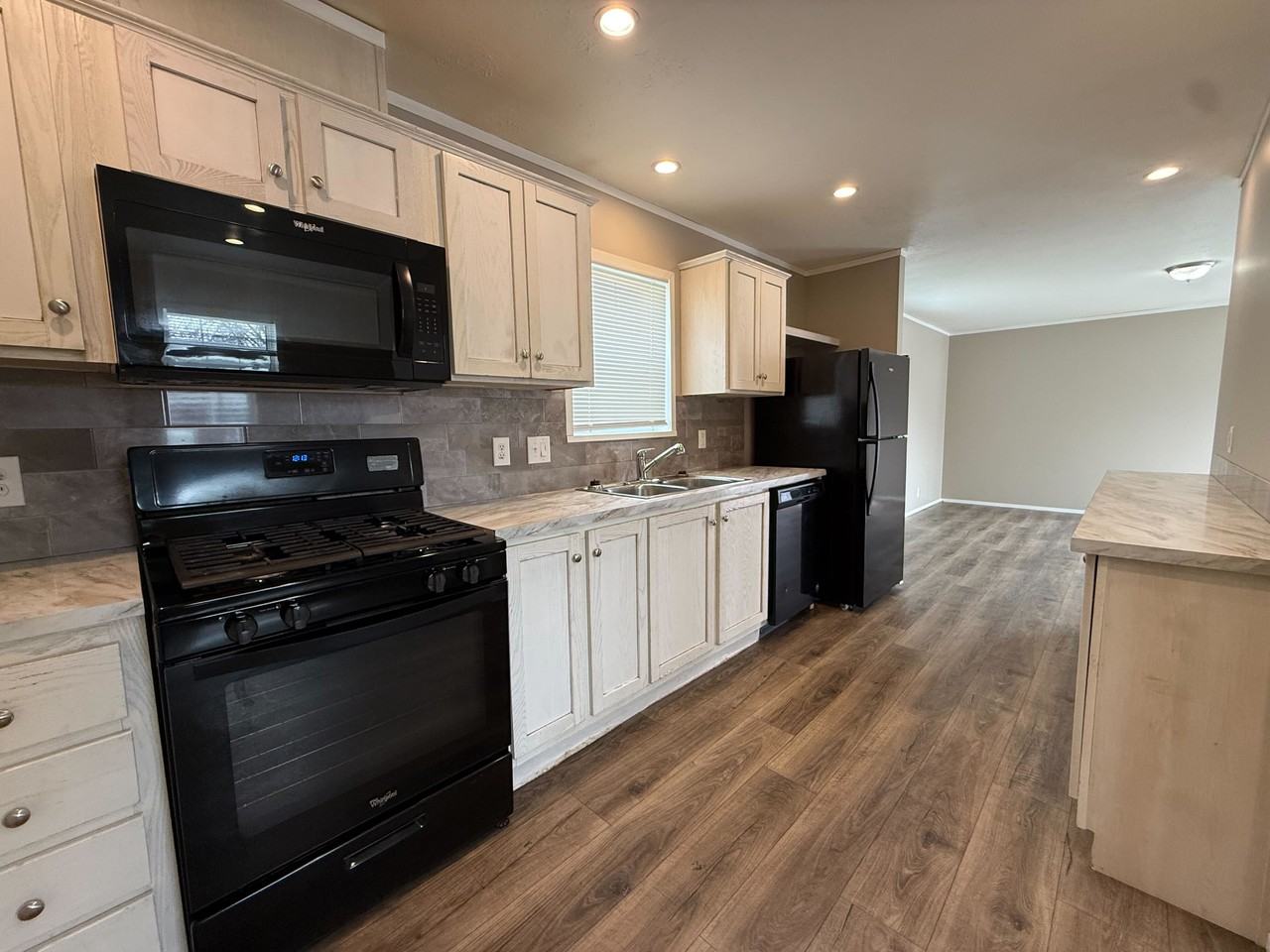 11785 Cascade Cir #79 - Photo 5 of 29