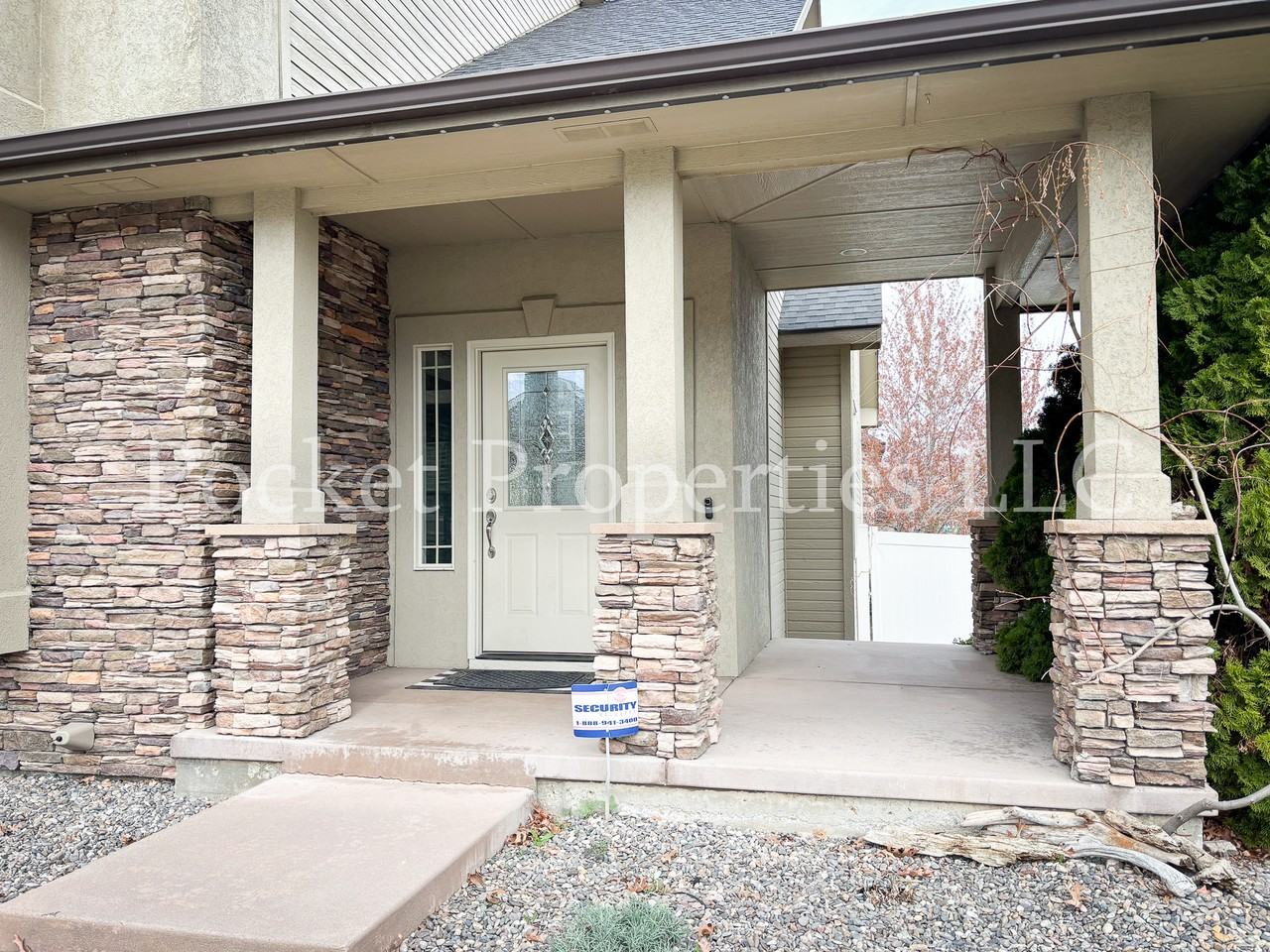 874 E Forest Ridge Ct #1 - Photo 2 of 33