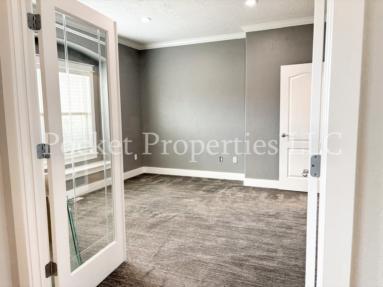 874 E Forest Ridge Ct #1 - Photo 4 of 33