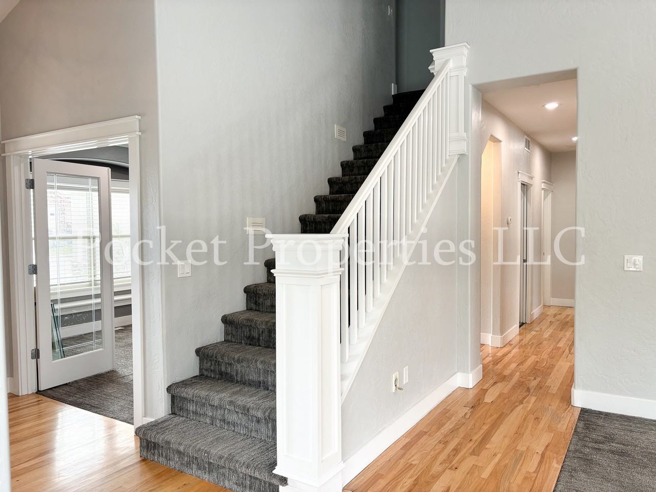 874 E Forest Ridge Ct #1 - Photo 5 of 33