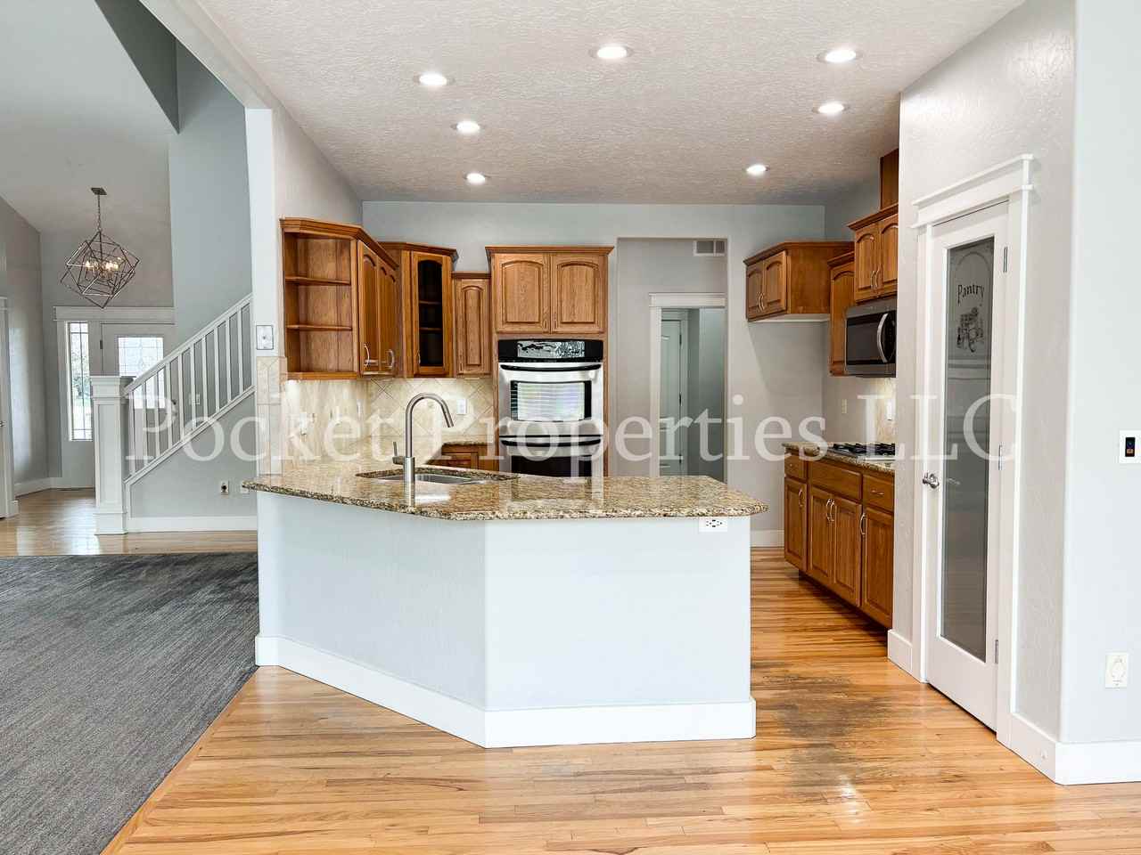 874 E Forest Ridge Ct #1 - Photo 7 of 33