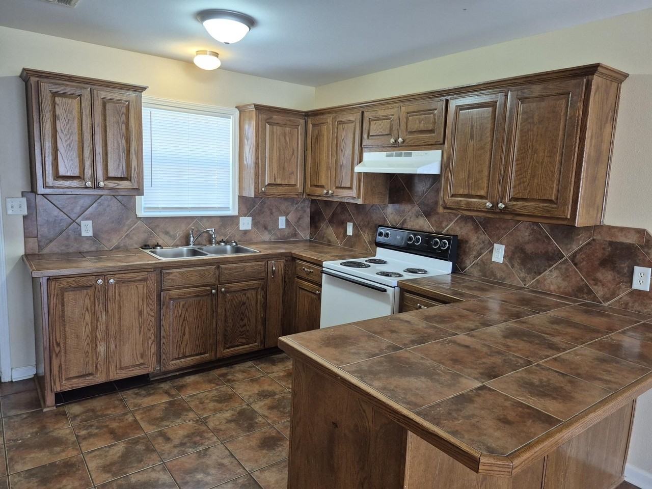 2319 W 27th Ave #A - Photo 3 of 21