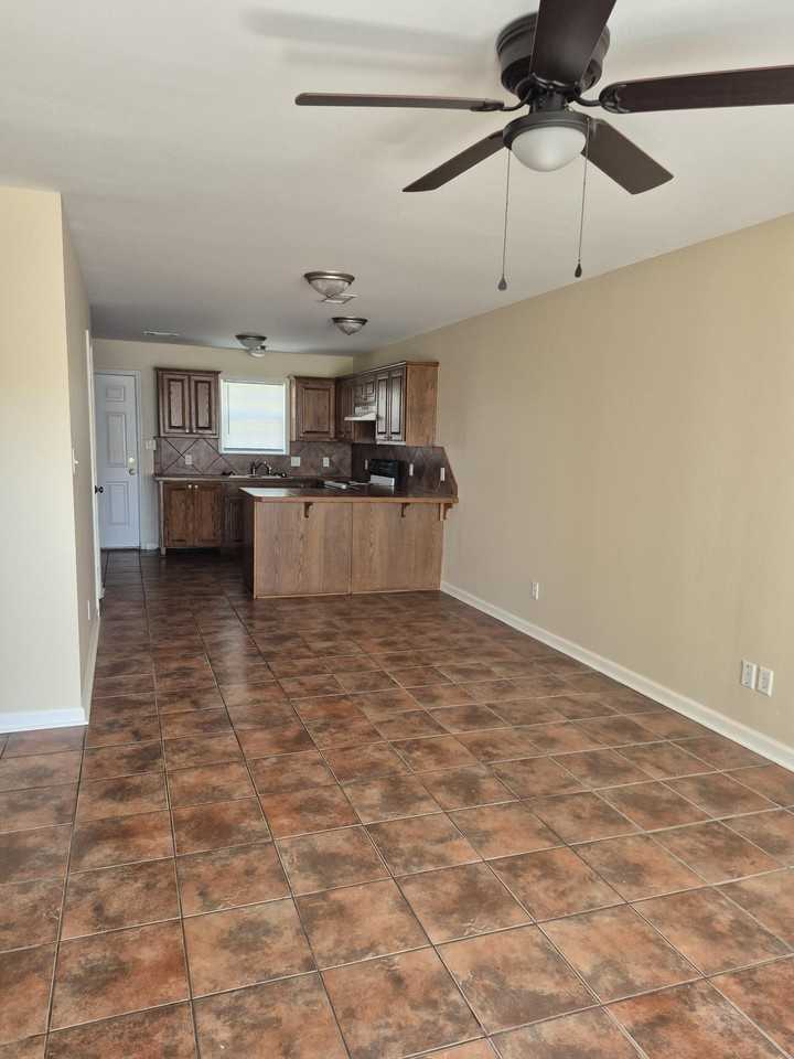 2319 W 27th Ave #A - Photo 4 of 21