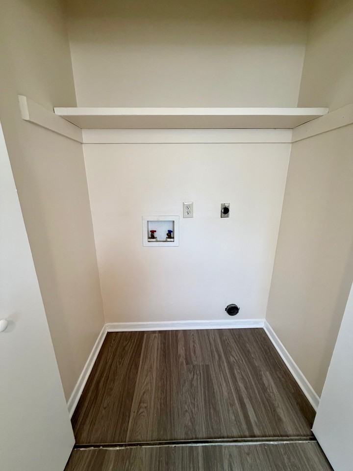 664 Sw 35th St #664APT3 - Photo 6 of 26