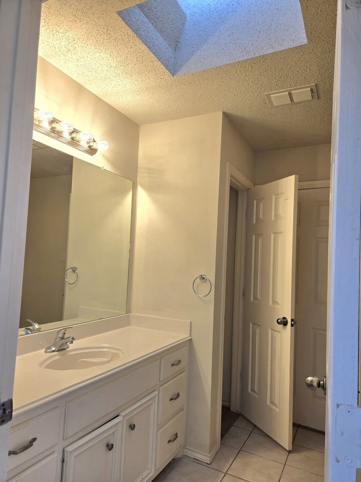 5120 Aberdeen Ave #1 - Photo 7 of 14