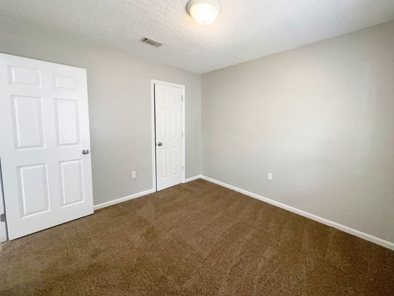 1632 Lexington Cir #1 - Photo 6 of 26