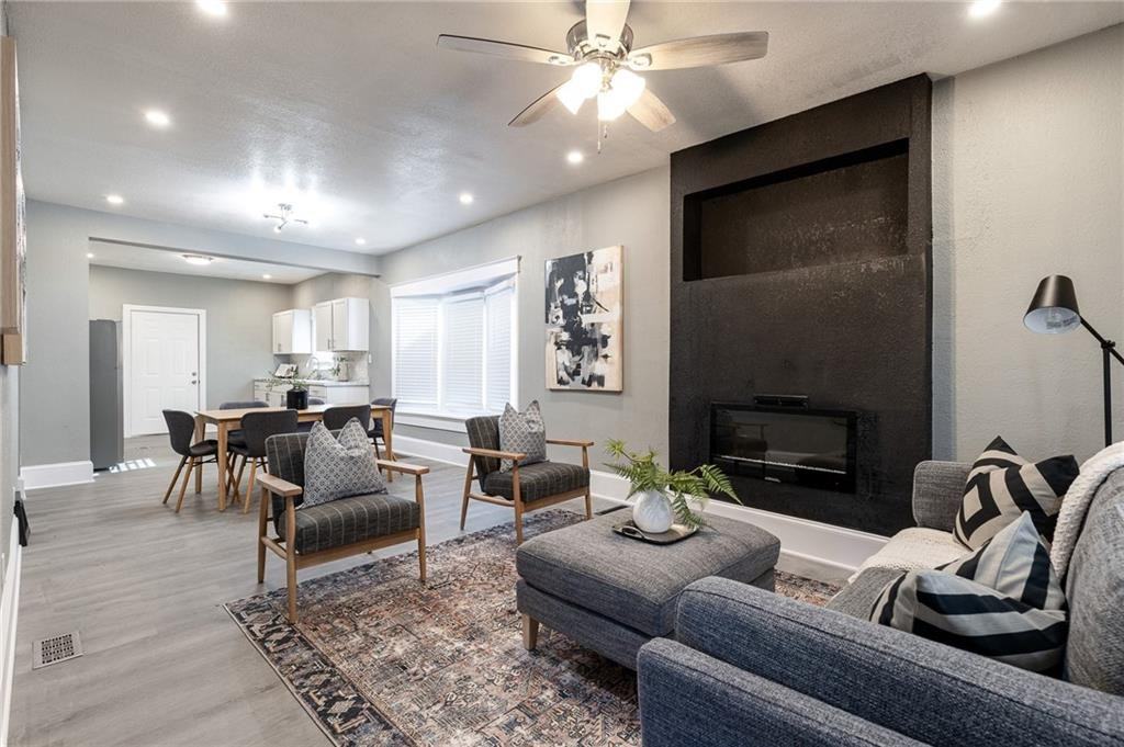 2413 College Ave #1 - Photo 3 of 9