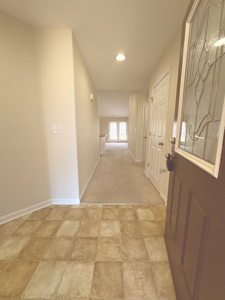 62 Lofty Cir #1 - Photo 3 of 43