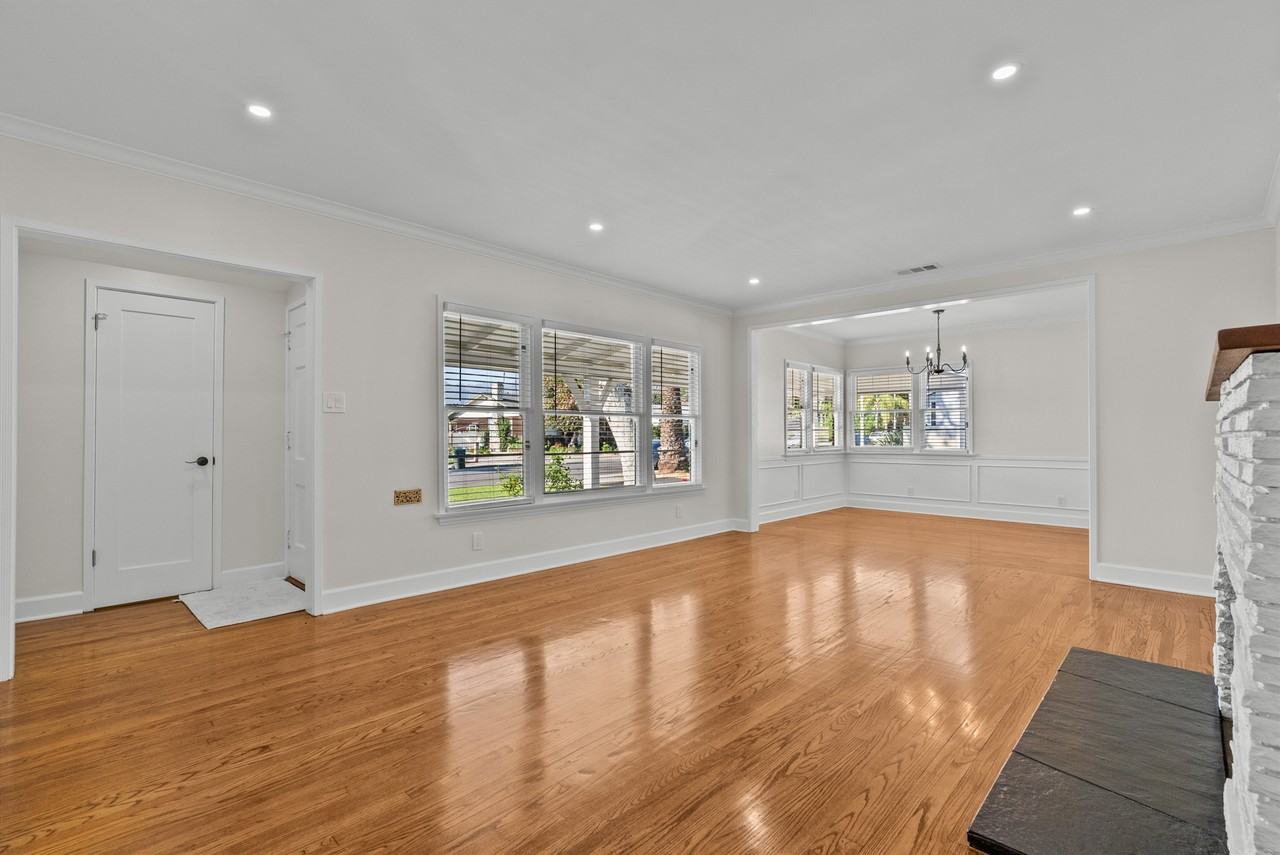 624 N Hagar St #1 - Photo 3 of 48