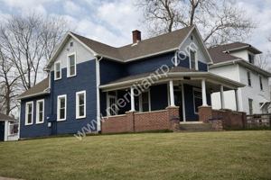 featured image of 2403 N Clinton St #1