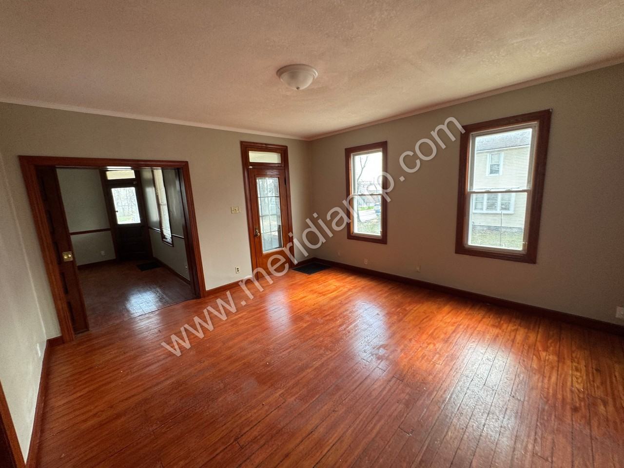 2403 N Clinton St #1 - Photo 4 of 18