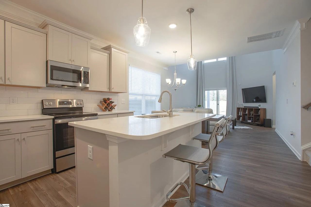 1 Marengo Rd #1 - Photo 5 of 20