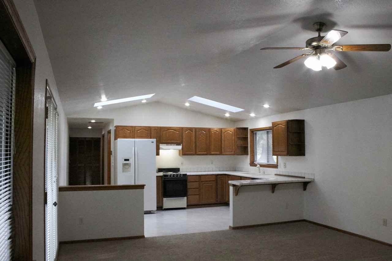 26914 Northeast 144th Place - MILApt A #A - Photo 5 of 13