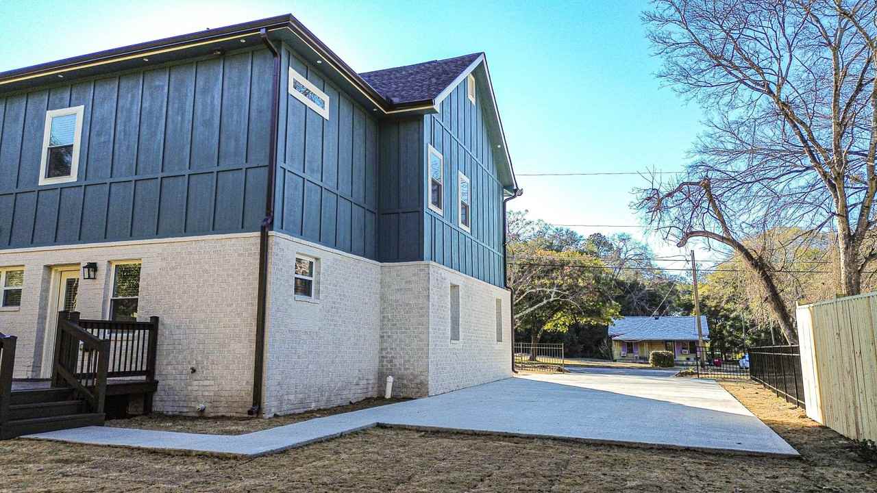 2813 Cone Rd #1 - Photo 6 of 50