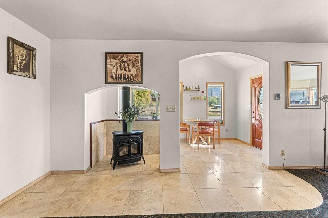 1005 N 3rd St E #1 - Photo 3 of 12