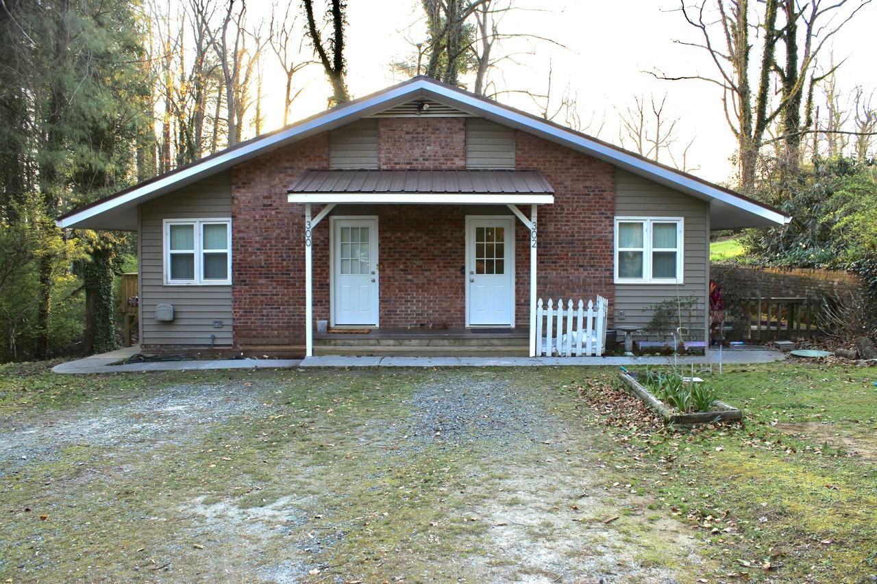 300 Daniel Dr #1 - Photo 2 of 2