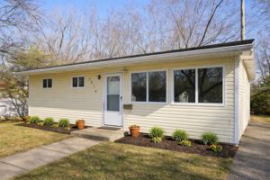 featured image of 1474 Elaine St #1