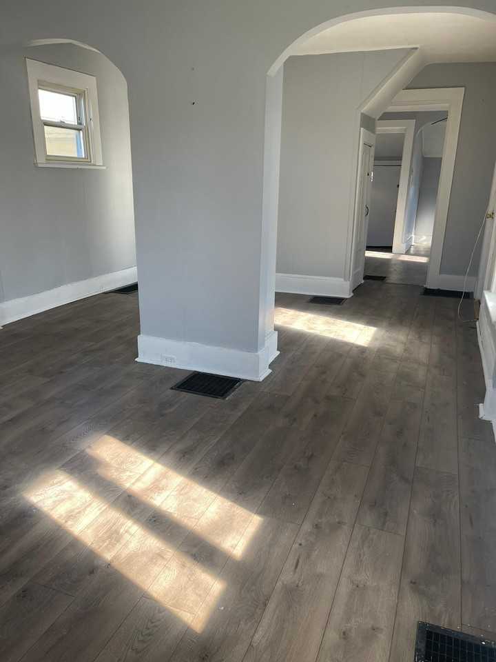 1474 Elaine St #1 - Photo 4 of 7