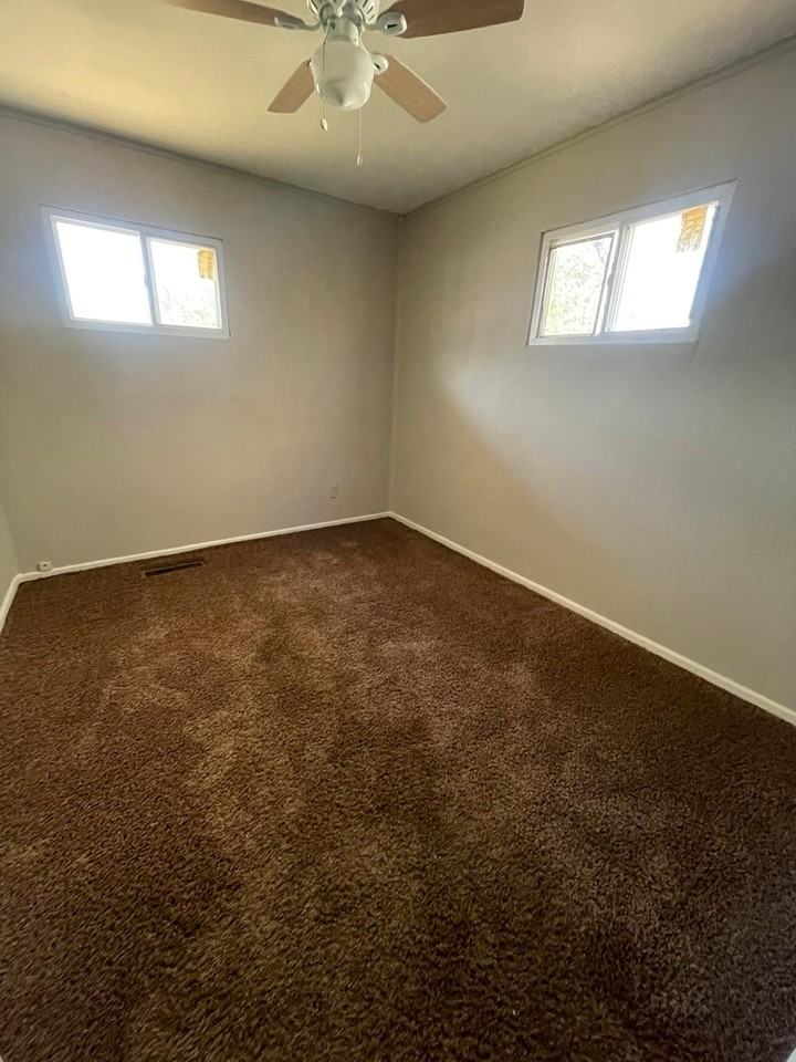 1474 Elaine St #1 - Photo 5 of 7