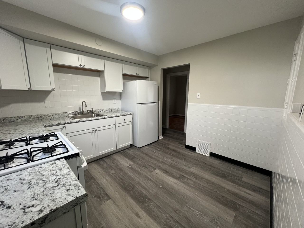 1006 Highmont Dr #1 - Photo 4 of 10