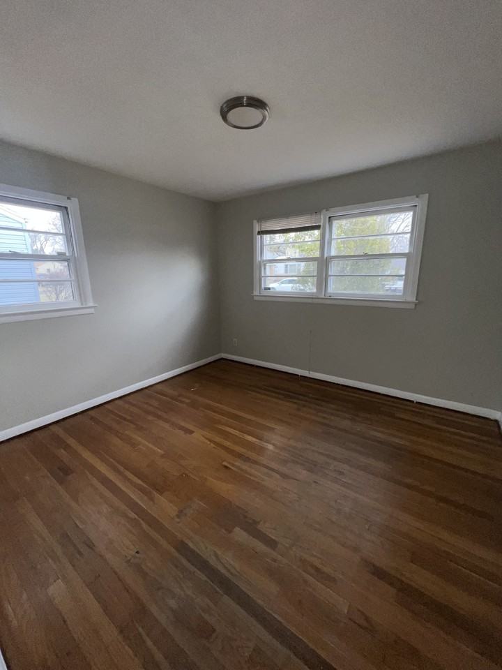 1006 Highmont Dr #1 - Photo 7 of 10