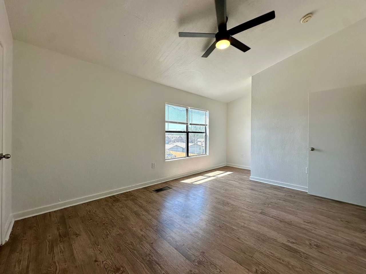 Allen Place - Photo 7 of 21