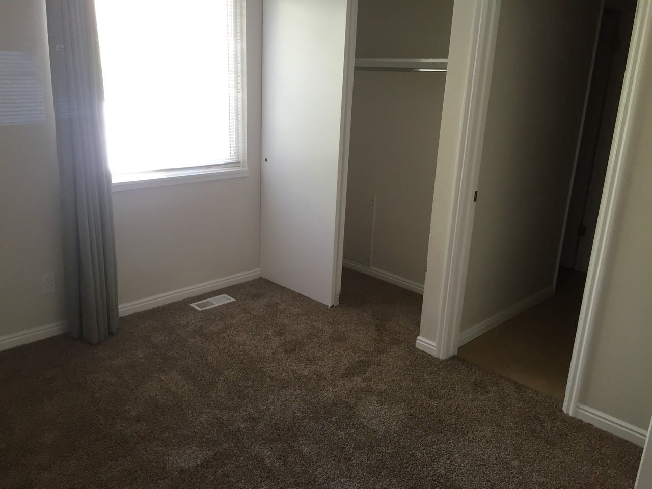 1378 S. Roberta St. - Photo 5 of 16