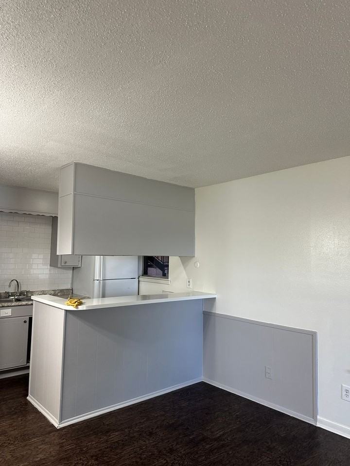 Barcelona Apartments - Photo 5 of 20