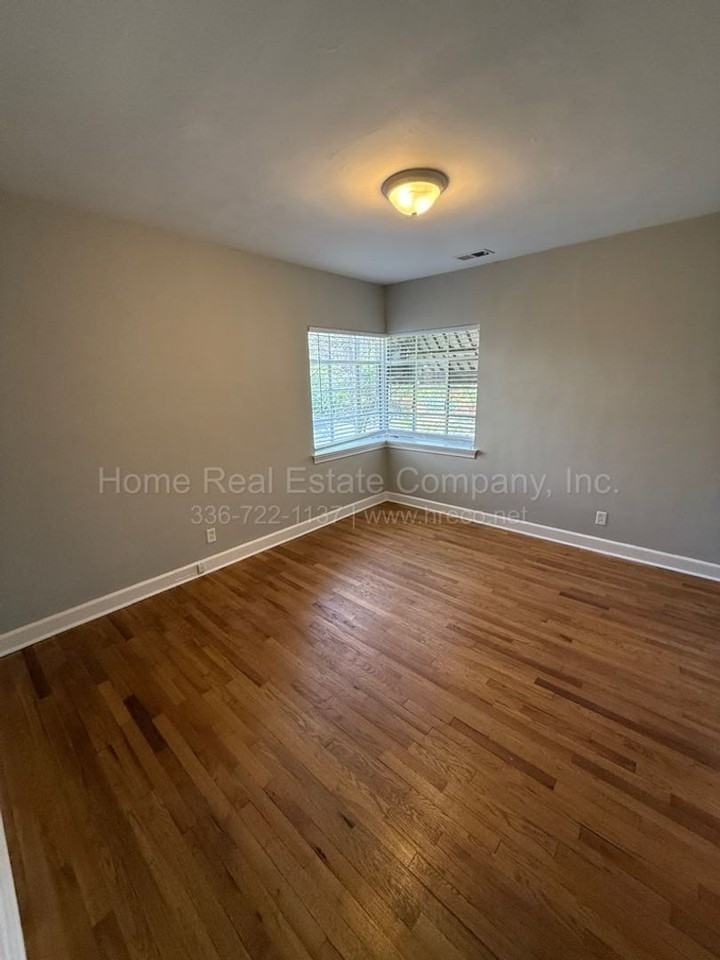 840 Carolina Ave #C4 - Photo 5 of 7