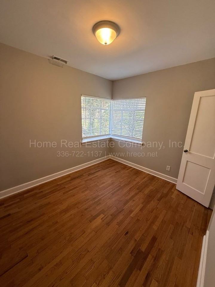 840 Carolina Ave #C4 - Photo 6 of 7