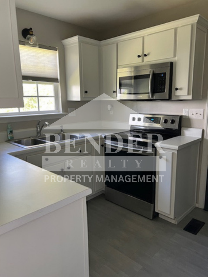 1320 Highland Ave Nw - Photo 3 of 16