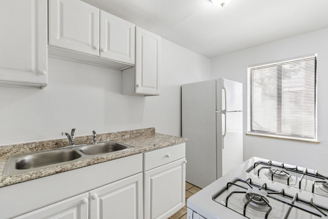 1467 Joliet St #5 - Photo 2 of 27