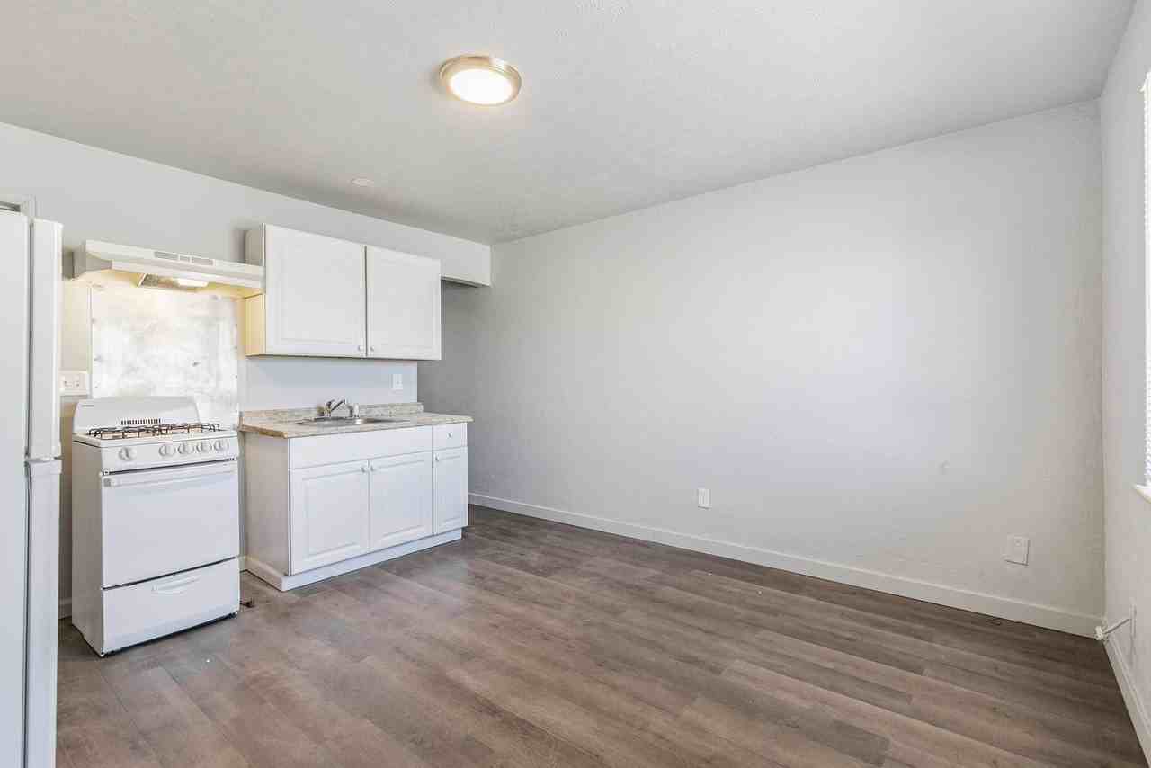 1467 Joliet St #5 - Photo 5 of 27