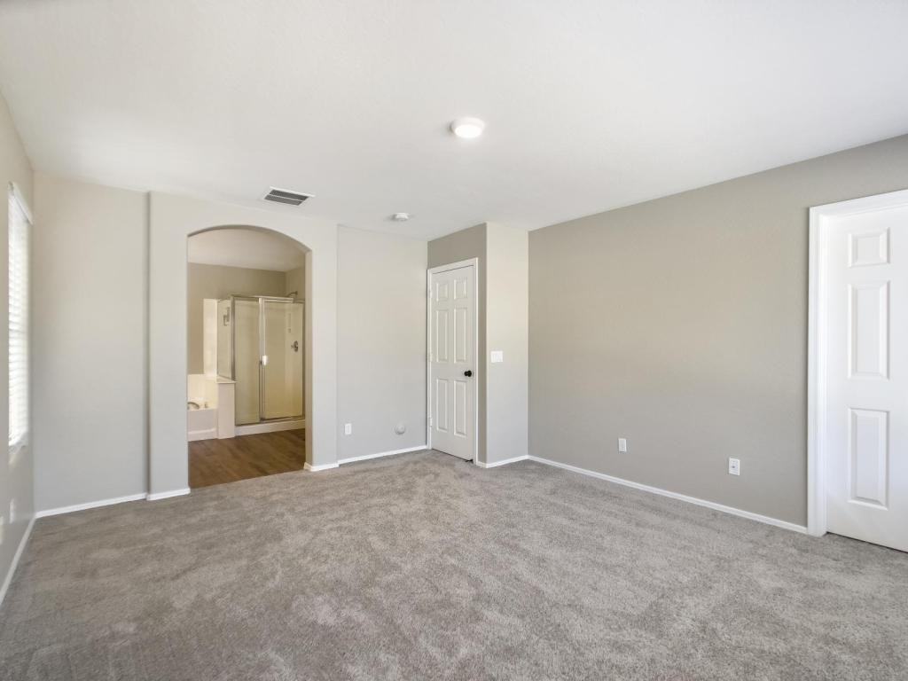 2622 W Florentine Rd - Photo 4 of 5
