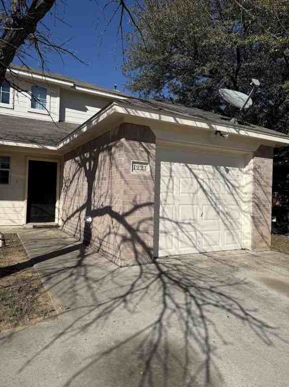 1221 Village Garden Dr - Photo 3 of 23