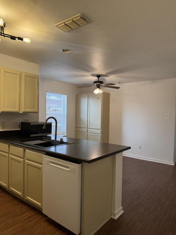 1221 Village Garden Dr - Photo 6 of 23