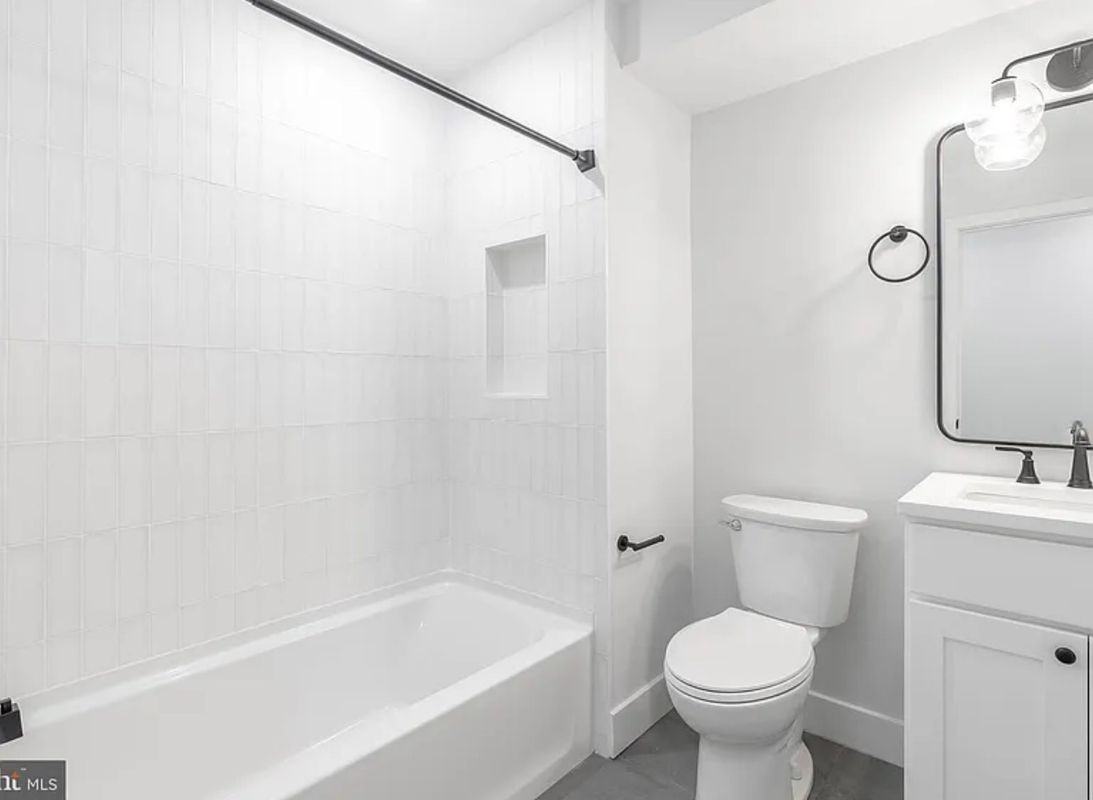 2055 E Rush St - Photo 5 of 13