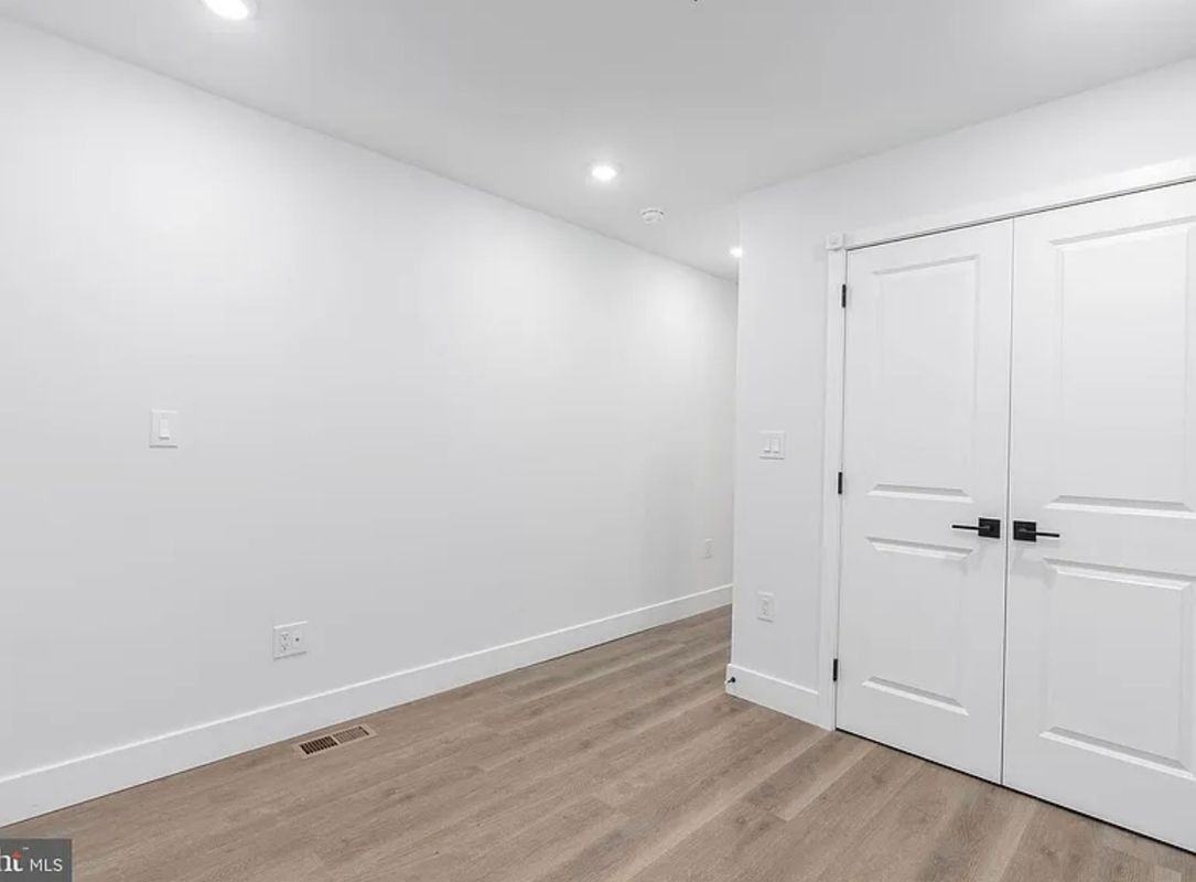 2055 E Rush St - Photo 6 of 13