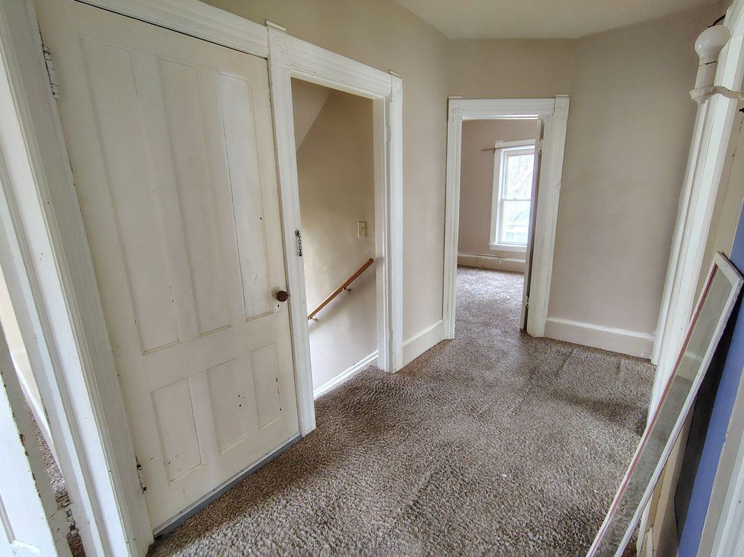 2331 Midland Ave - Photo 7 of 18