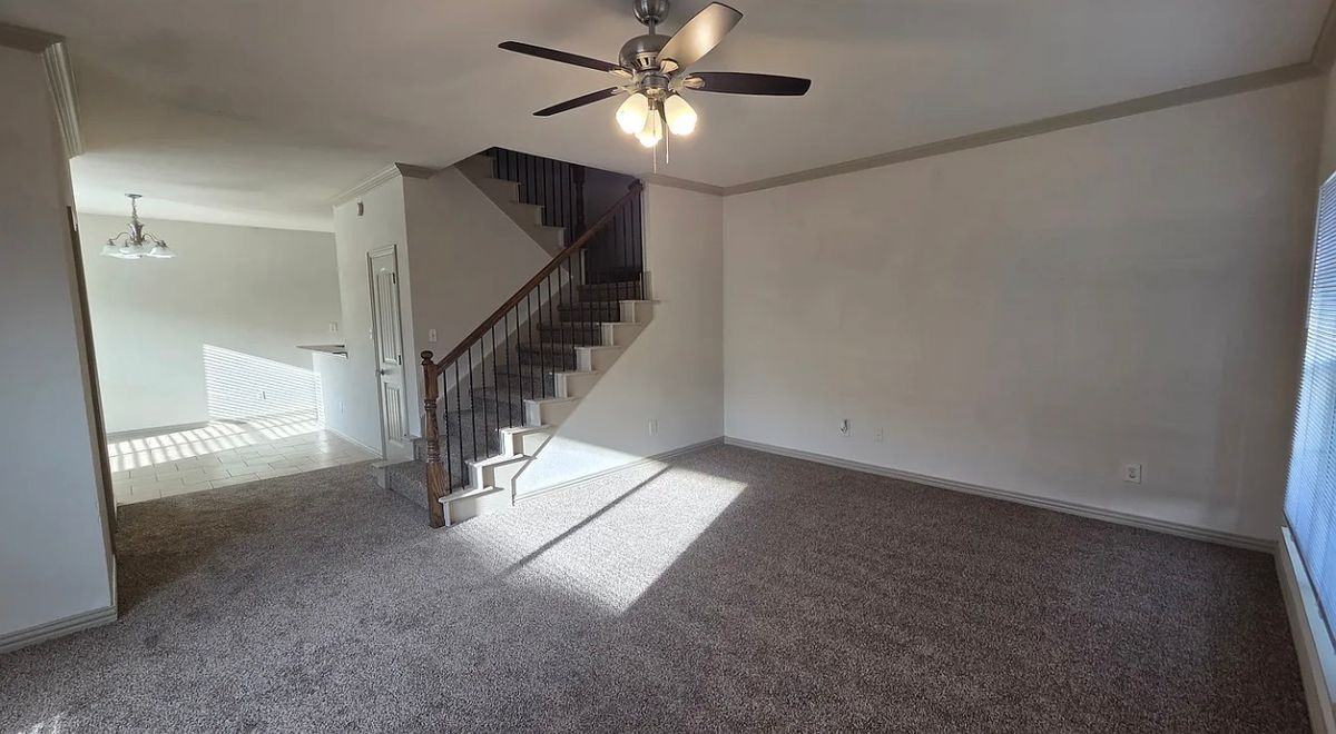 2396 Calendar Ct - Photo 3 of 18