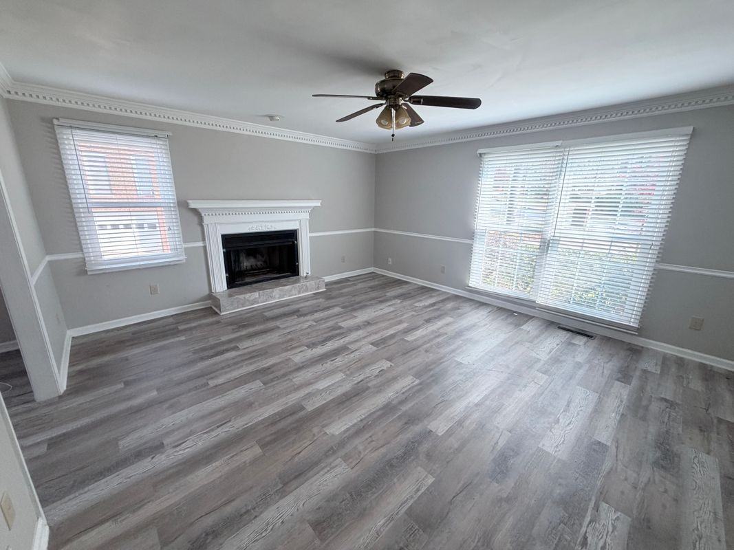 9073 Carroll Manor Dr - Photo 3 of 21