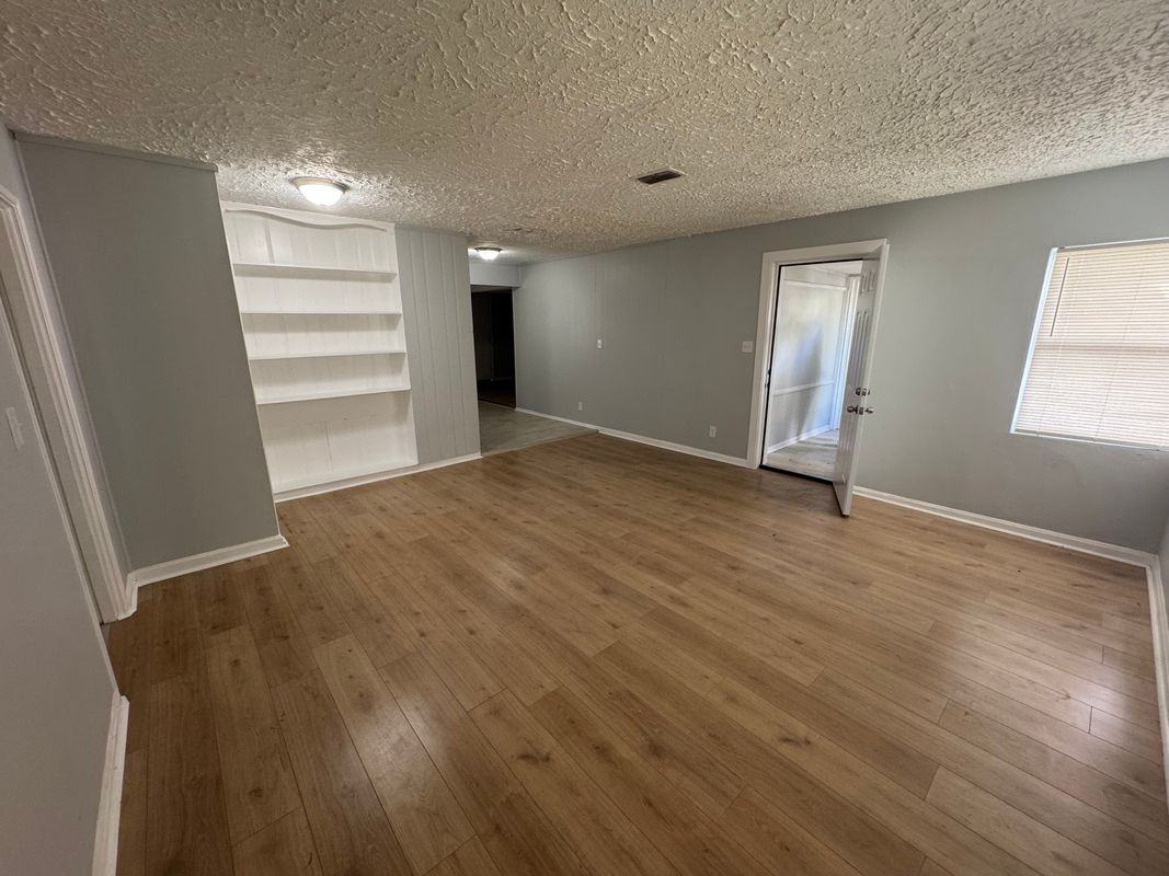 3828 Rosetree Dr - Photo 7 of 15