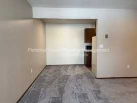 1445 W Gateway Cir S #8 - Photo 1 of 1