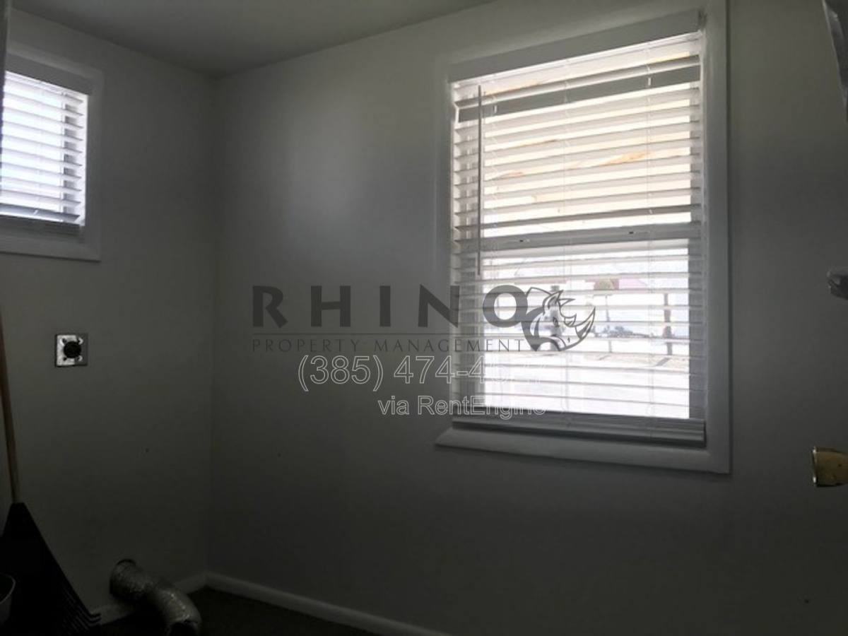 771 S Coleman St - Photo 6 of 10