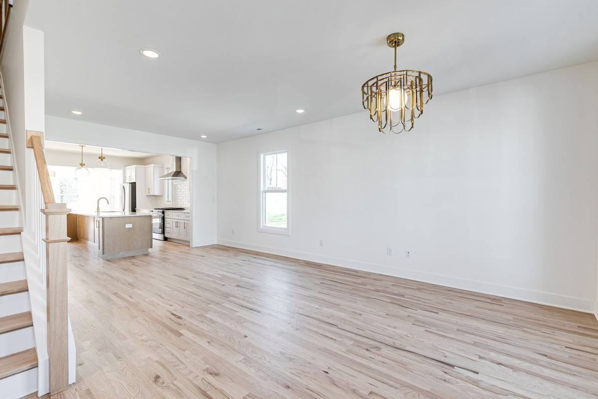 2224 Perry St - Photo 3 of 9