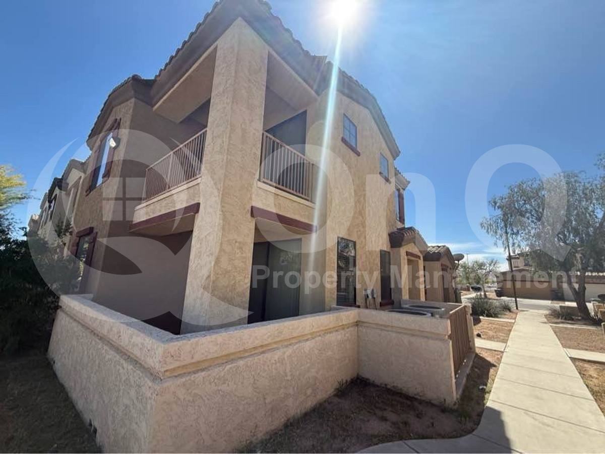 1456 E 9th St #187 - Photo 3 of 9